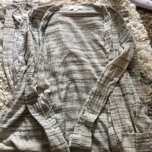 Long cardigan with pockets